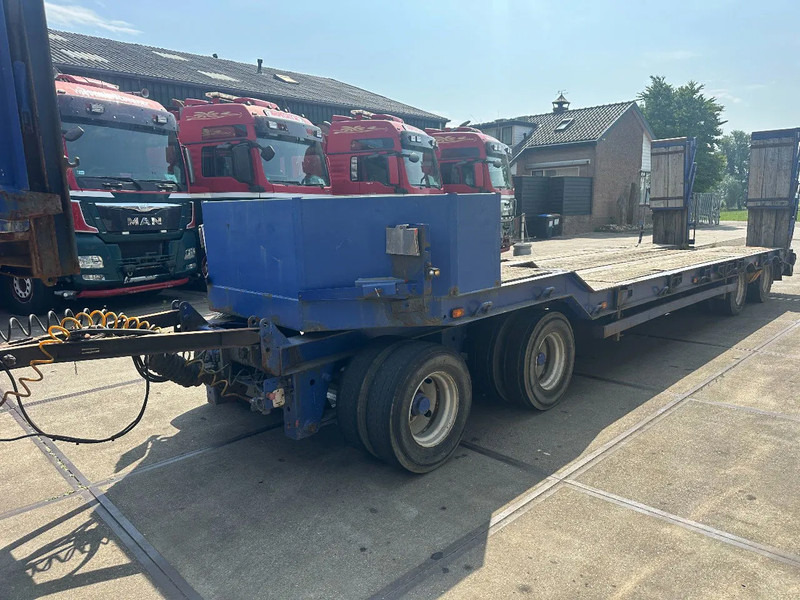 Diversen MUELLER-MITTELTAL, 4 AXLE, DOUBLE HYDRAULIC RAMPS. - Low loader trailer: picture 3 Diversen MUELLER-MITTELTAL, 4 AXLE, DOUBLE HYDRAULIC RAMPS. - Low loader trailer: picture 3
