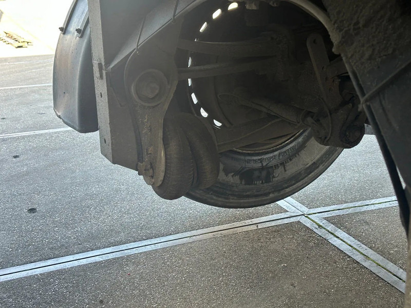 Dropside/ Flatbed semi-trailer Floor KENNIS R14/6.00 APK 11-2026 2 STUUR EN 2 LIFT ASSEN: picture 19 Dropside/ Flatbed semi-trailer Floor KENNIS R14/6.00 APK 11-2026 2 STUUR EN 2 LIFT ASSEN: picture 19