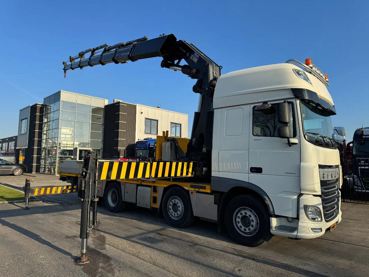 Ginaf X6 4243 CS 8X2 - EURO 6 + HIAB 855 EP-6 + REMOTE - Crane truck: picture 2 Ginaf X6 4243 CS 8X2 - EURO 6 + HIAB 855 EP-6 + REMOTE - Crane truck: picture 2