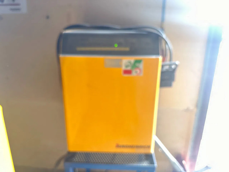 Jungheinrich ETX513, 5697 HOURS - Pallet truck: picture 4 Jungheinrich ETX513, 5697 HOURS - Pallet truck: picture 4