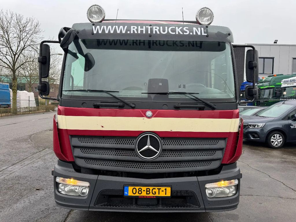 Mercedes-Benz Atego 1016 4X2 - EURO 6 + DHOLLANDIA LIFT - Box truck: picture 2 Mercedes-Benz Atego 1016 4X2 - EURO 6 + DHOLLANDIA LIFT - Box truck: picture 2