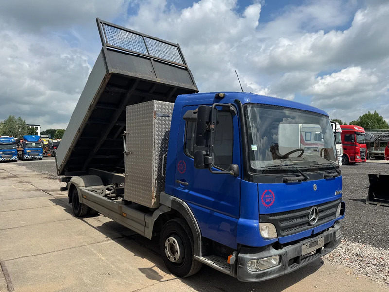 Mercedes-Benz Atego 815 4X2 3 WAY KIPPER FULL STEEL MANUAL GEAR - Tipper: picture 2 Mercedes-Benz Atego 815 4X2 3 WAY KIPPER FULL STEEL MANUAL GEAR - Tipper: picture 2