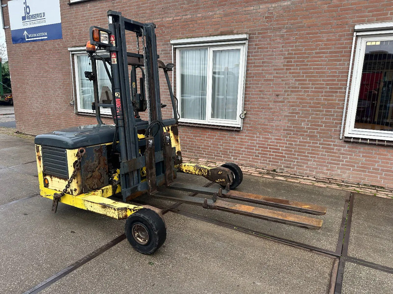 Moffett M4 25.3 2,5 TON SIDESHIFT DIESEL MEENEEMHEFTRUCK - Truck mounted forklift: picture 5 Moffett M4 25.3 2,5 TON SIDESHIFT DIESEL MEENEEMHEFTRUCK - Truck mounted forklift: picture 5