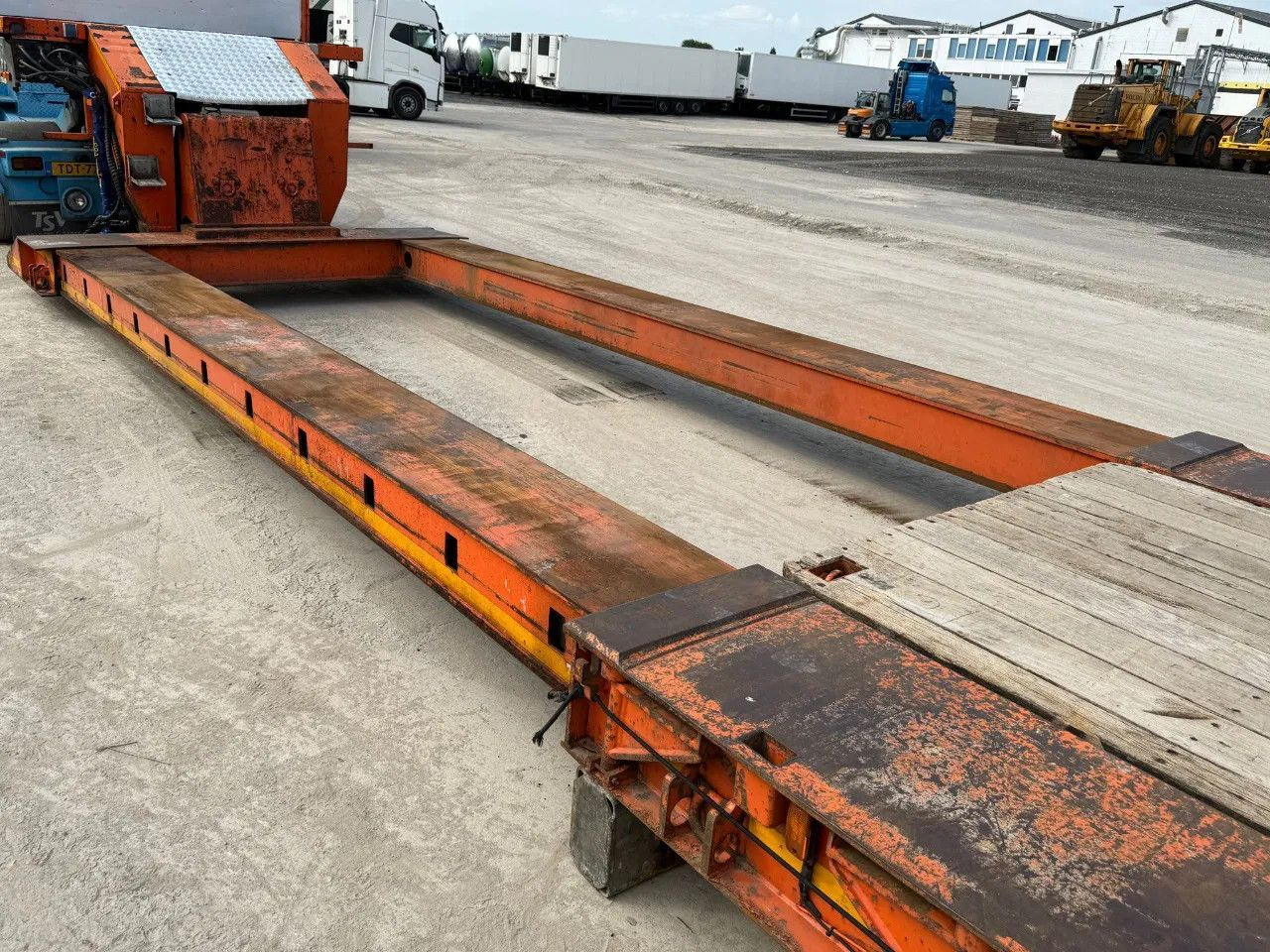 Nooteboom EURO-59-03 P 5,3 METER EXTANDABLE 3X STEERING - Low loader semi-trailer: picture 4 Nooteboom EURO-59-03 P 5,3 METER EXTANDABLE 3X STEERING - Low loader semi-trailer: picture 4