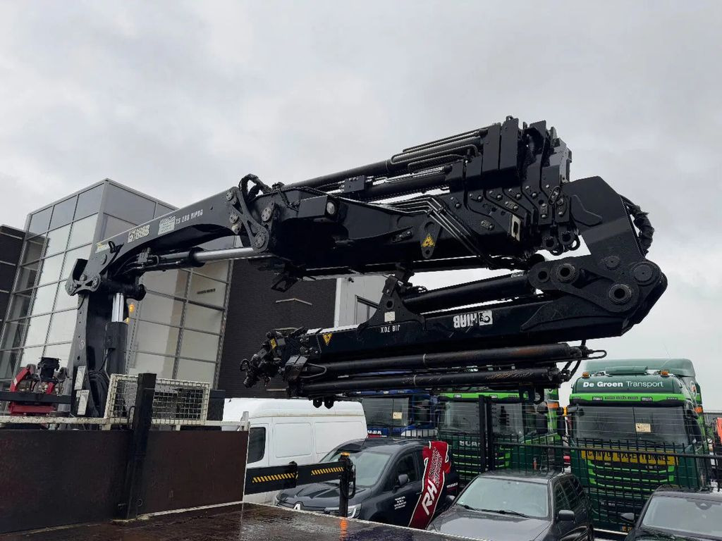 Renault C430 8X4 - EURO 6 + HIAB 288 E-5 + JIB 70X-4 + R - Crane truck, Dropside/ Flatbed truck: picture 5 Renault C430 8X4 - EURO 6 + HIAB 288 E-5 + JIB 70X-4 + R - Crane truck, Dropside/ Flatbed truck: picture 5