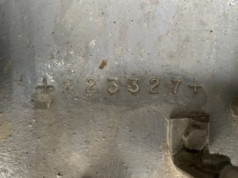 Dropside/ Flatbed truck Scania LB141 V8 141 V8 - 6X2 - BOX 7,35 METER: picture 14 Dropside/ Flatbed truck Scania LB141 V8 141 V8 - 6X2 - BOX 7,35 METER: picture 14