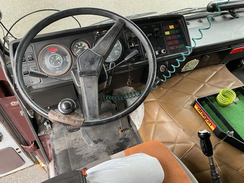 Dropside/ Flatbed truck Scania LB141 V8 141 V8 - 6X2 - BOX 7,35 METER: picture 10 Dropside/ Flatbed truck Scania LB141 V8 141 V8 - 6X2 - BOX 7,35 METER: picture 10