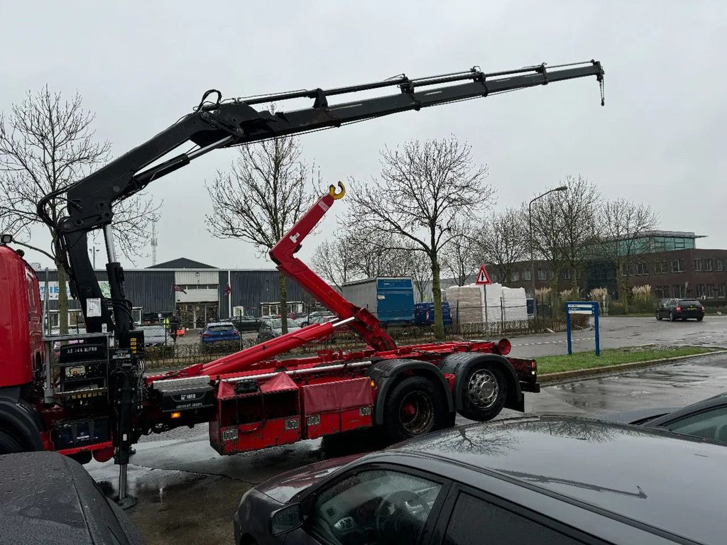 Scania P320 6X2 HIAB 20T + HIAB 144 E4 - Hook lift truck, Crane truck: picture 4 Scania P320 6X2 HIAB 20T + HIAB 144 E4 - Hook lift truck, Crane truck: picture 4