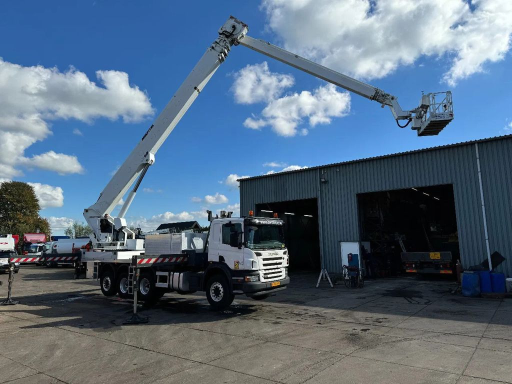 Scania P400 8X4 MULTITEL J360 60METER EURO 5 - Truck mounted aerial platform: picture 1 Scania P400 8X4 MULTITEL J360 60METER EURO 5 - Truck mounted aerial platform: picture 1