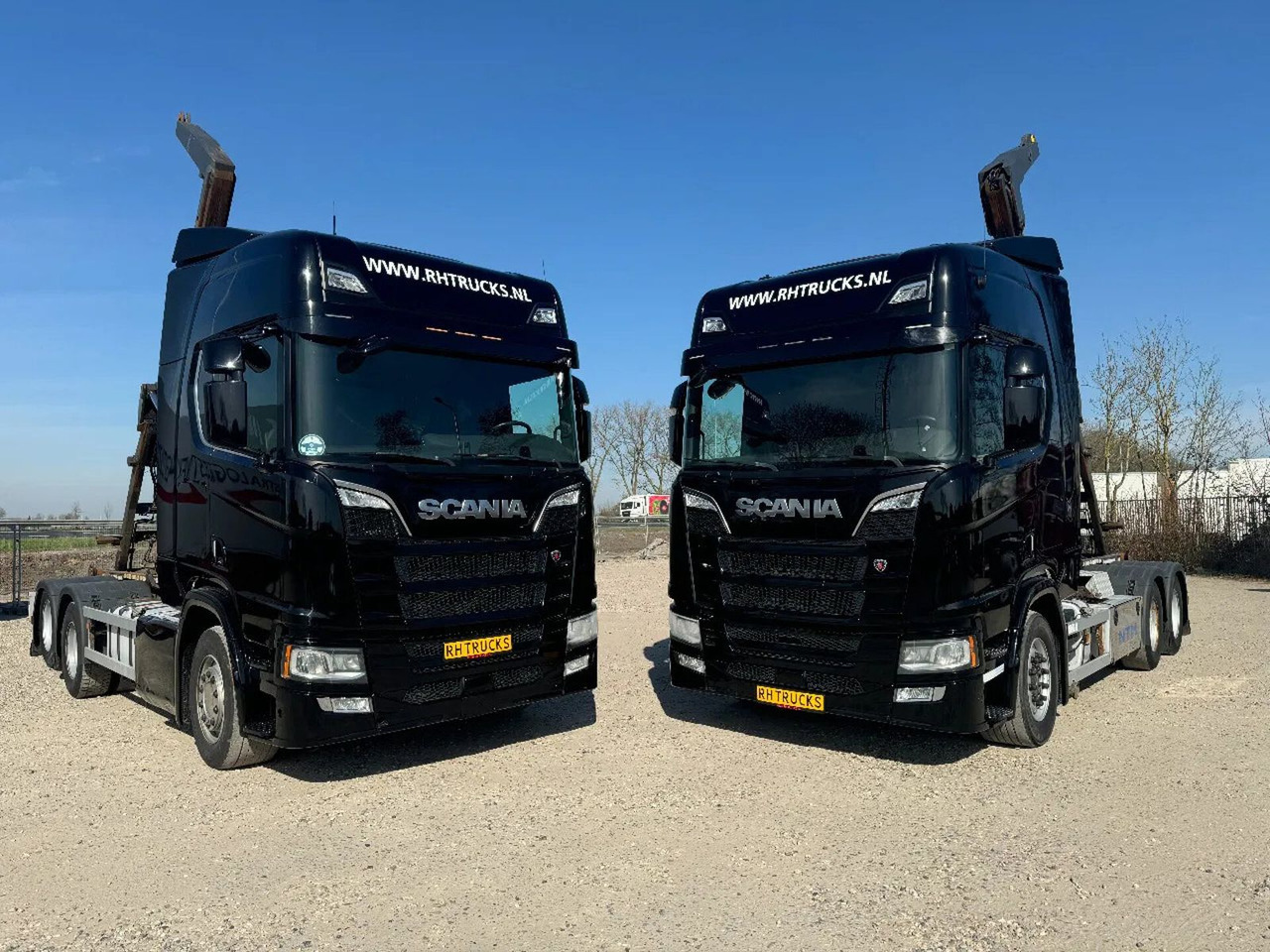 Scania R580 V8 6X2 VDL HOOK 20T RETARDER EURO 6 2 UNITS - Hook lift truck: picture 1 Scania R580 V8 6X2 VDL HOOK 20T RETARDER EURO 6 2 UNITS - Hook lift truck: picture 1