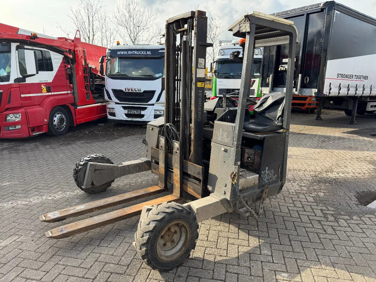 Terberg TKL-MC-3X3 - 2000KG 3,2 LIFTING HEIGHT - Truck mounted forklift: picture 1 Terberg TKL-MC-3X3 - 2000KG 3,2 LIFTING HEIGHT - Truck mounted forklift: picture 1