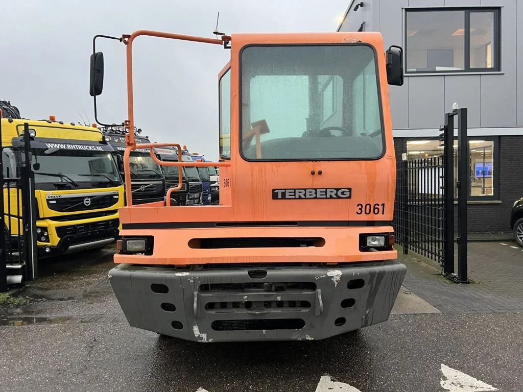 Terberg YT 222 YT222 - Diesel forklift: picture 2 Terberg YT 222 YT222 - Diesel forklift: picture 2