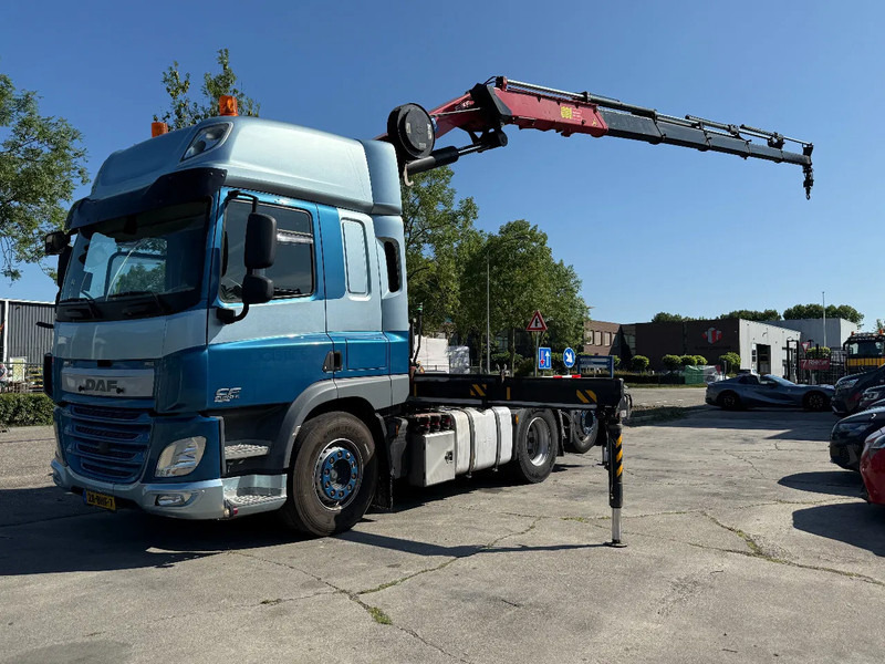 DAF CF 440 6X2 EURO 6 + HMF 3220-K5 REMOTE 5E & 6E FUNCTIE - Tractor unit: picture 1 DAF CF 440 6X2 EURO 6 + HMF 3220-K5 REMOTE 5E & 6E FUNCTIE - Tractor unit: picture 1