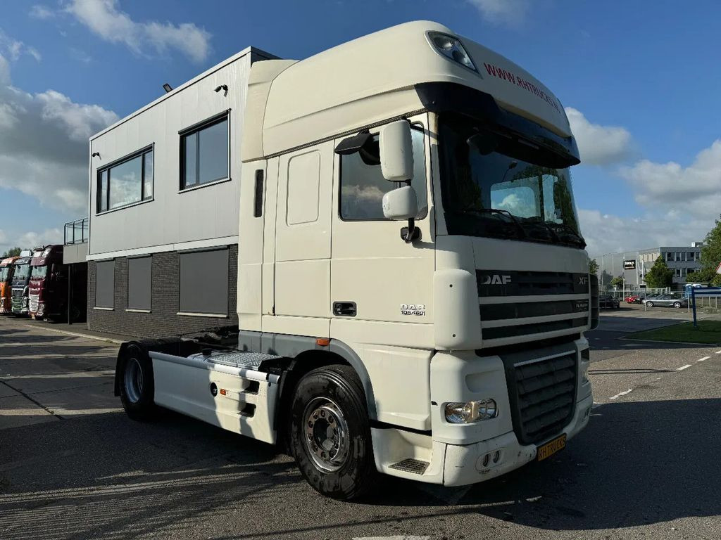 DAF XF 105.460 4X2 EURO 5 HYDRAULIC - Tractor unit: picture 3 DAF XF 105.460 4X2 EURO 5 HYDRAULIC - Tractor unit: picture 3