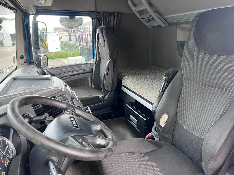 Tractor unit DAF XF 440 4X2 EURO 6 MEGA LOW DECK: picture 11