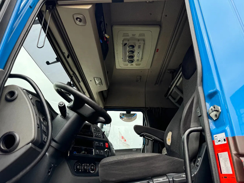 Tractor unit DAF XF 440 4X2 EURO 6 MEGA LOW DECK: picture 19