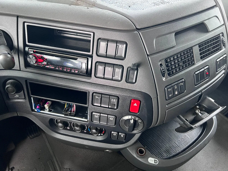 Tractor unit DAF XF 440 4X2 EURO 6 MEGA LOW DECK: picture 13