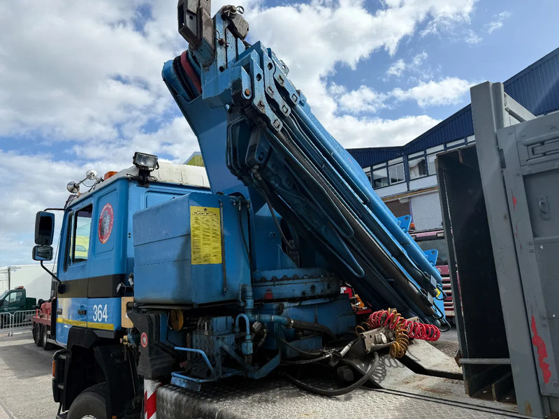 Tractor unit MAN 33.463 33-463 8x4 met 62 effer kraan 6x uitschuifbaar: picture 12 Tractor unit MAN 33.463 33-463 8x4 met 62 effer kraan 6x uitschuifbaar: picture 12