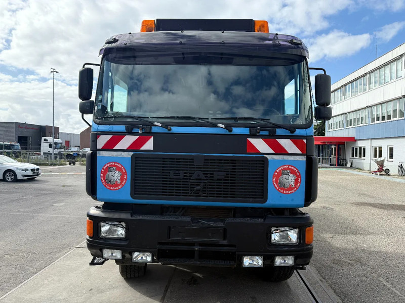 Tractor unit MAN 33.463 33-463 8x4 met 62 effer kraan 6x uitschuifbaar: picture 20 Tractor unit MAN 33.463 33-463 8x4 met 62 effer kraan 6x uitschuifbaar: picture 20