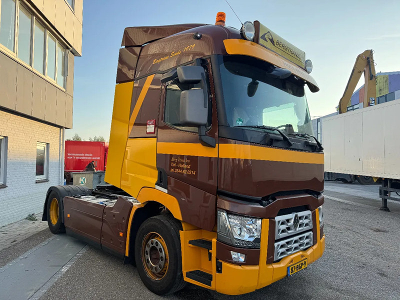 Renault T460 4X2 EURO 6 SKIRTS - Tractor unit: picture 3 Renault T460 4X2 EURO 6 SKIRTS - Tractor unit: picture 3