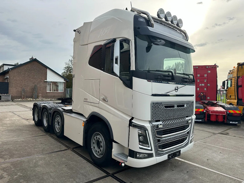 Volvo FH 16.750 8X4, 180 TON POWER STEERING HYDRAULIC - Tractor unit: picture 4 Volvo FH 16.750 8X4, 180 TON POWER STEERING HYDRAULIC - Tractor unit: picture 4