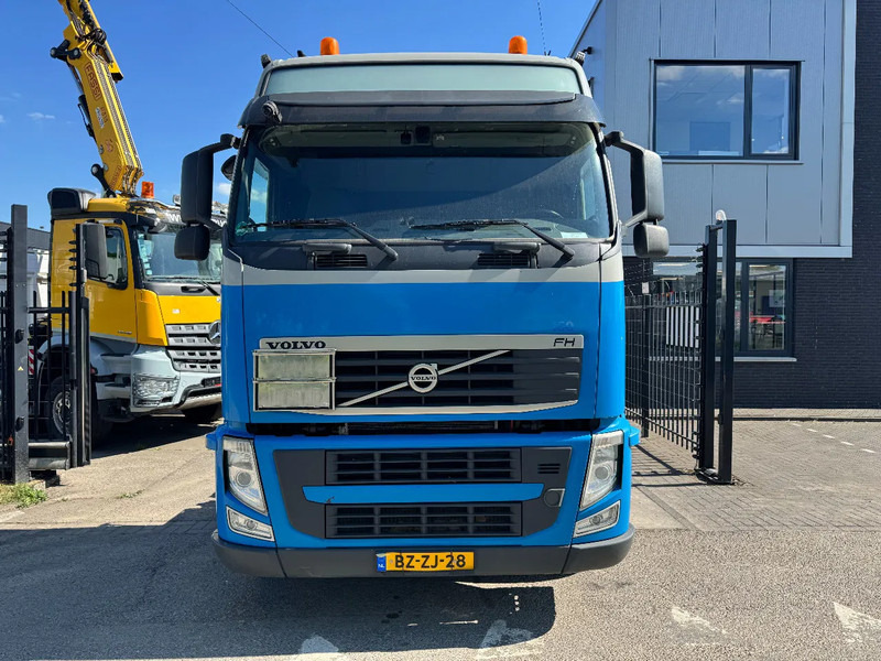 Volvo FH 460 6X2 EURO 5 GARDNER DENVER - Tractor unit: picture 2 Volvo FH 460 6X2 EURO 5 GARDNER DENVER - Tractor unit: picture 2