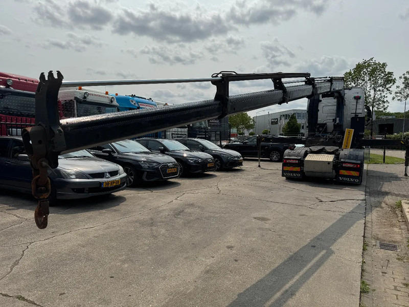 Tractor unit Volvo FH 460 6X2 PALFINGER 2300 + REMOTE CONTROL: picture 6 Tractor unit Volvo FH 460 6X2 PALFINGER 2300 + REMOTE CONTROL: picture 6