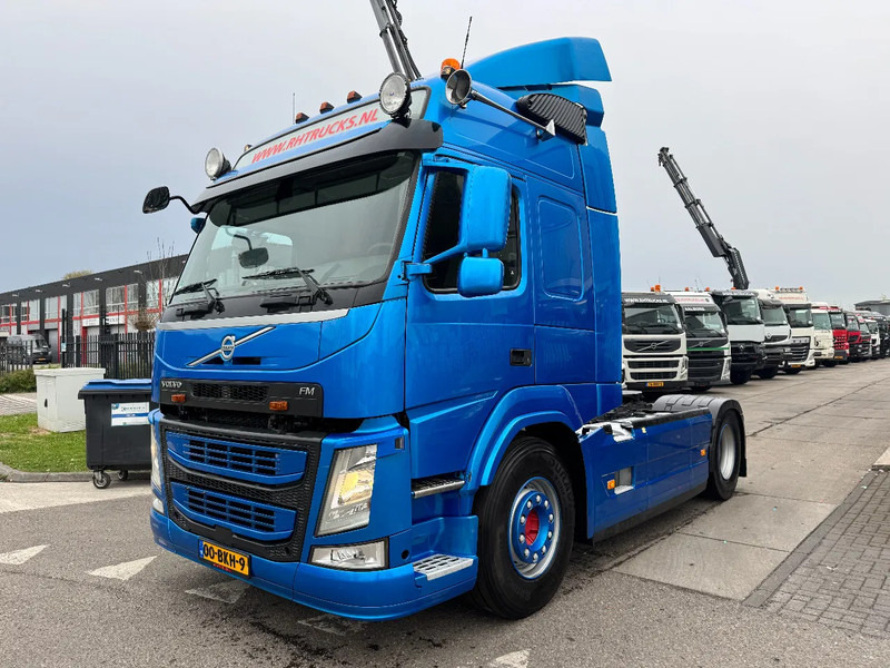 Volvo FM 370 4X2 EURO 6 SKIRTS SPOILERS I-SHIFT - Tractor unit: picture 1 Volvo FM 370 4X2 EURO 6 SKIRTS SPOILERS I-SHIFT - Tractor unit: picture 1