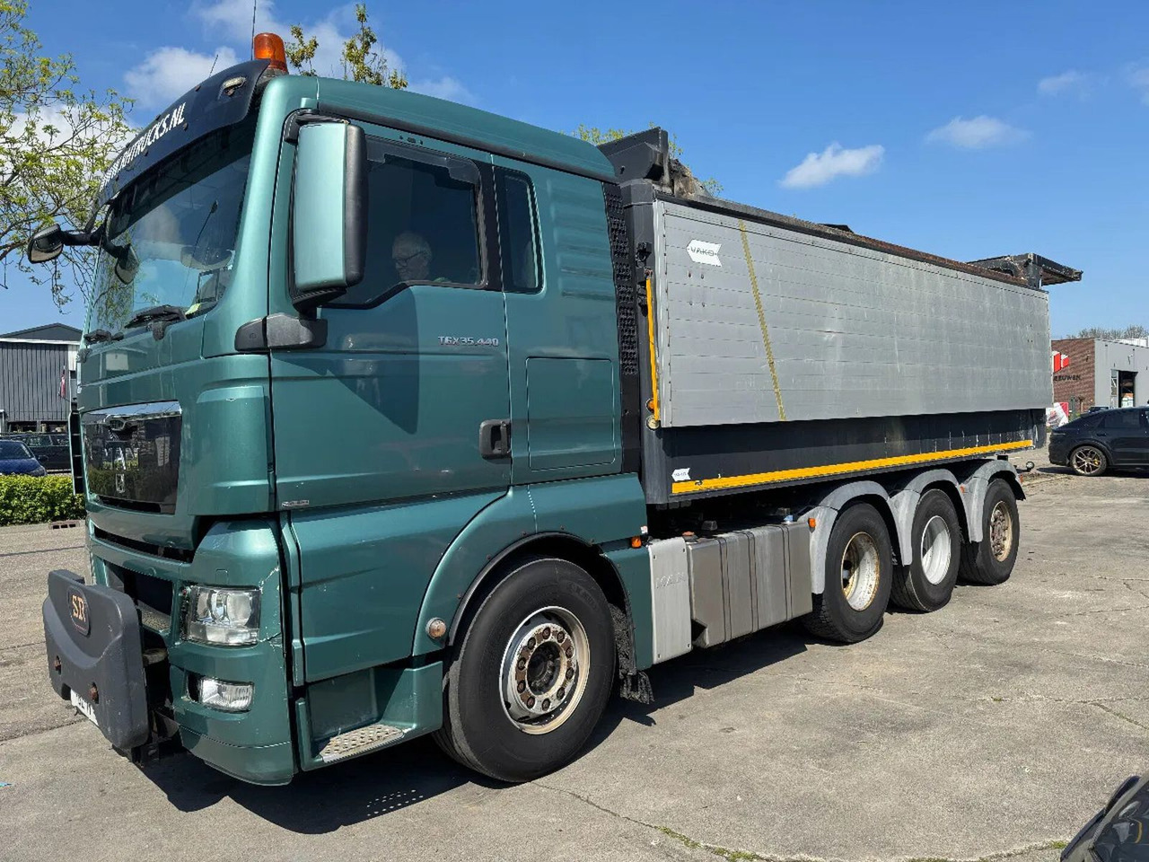 MAN TGX 35.500 8X4 VAKO BANDLOSSER - Truck: picture 1 MAN TGX 35.500 8X4 VAKO BANDLOSSER - Truck: picture 1