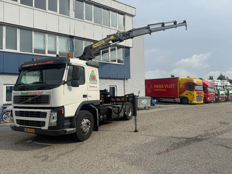 Volvo FM 340 4X2 EURO 3 PALFINGER PK16000 + REMOTE CONTROL - Crane truck: picture 2 Volvo FM 340 4X2 EURO 3 PALFINGER PK16000 + REMOTE CONTROL - Crane truck: picture 2