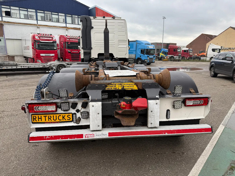 Volvo FMX 500 8x4 HOOKLIFT HIAB XR22SL61, LAST AXLE STEERING on lease Volvo FMX 500 8x4 HOOKLIFT HIAB XR22SL61, LAST AXLE STEERING: picture 15 Volvo FMX 500 8x4 HOOKLIFT HIAB XR22SL61, LAST AXLE STEERING on lease Volvo FMX 500 8x4 HOOKLIFT HIAB XR22SL61, LAST AXLE STEERING: picture 15