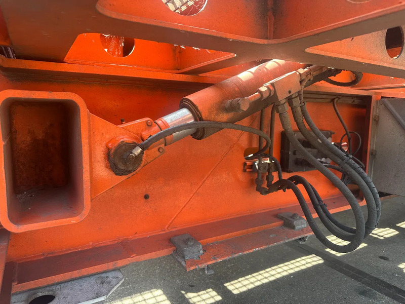 Zanner STL 45, 2 AXLE FORCED STEERING,LIFTING DECK, REMOTE CONTROL, WINCH, DUBBLE HYDRAULIC RAMPS - Low loader semi-trailer: picture 3 Zanner STL 45, 2 AXLE FORCED STEERING,LIFTING DECK, REMOTE CONTROL, WINCH, DUBBLE HYDRAULIC RAMPS - Low loader semi-trailer: picture 3