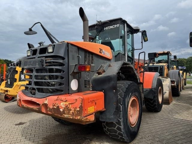 Hitachi ZW 180 - Wheel loader: picture 3 Hitachi ZW 180 - Wheel loader: picture 3