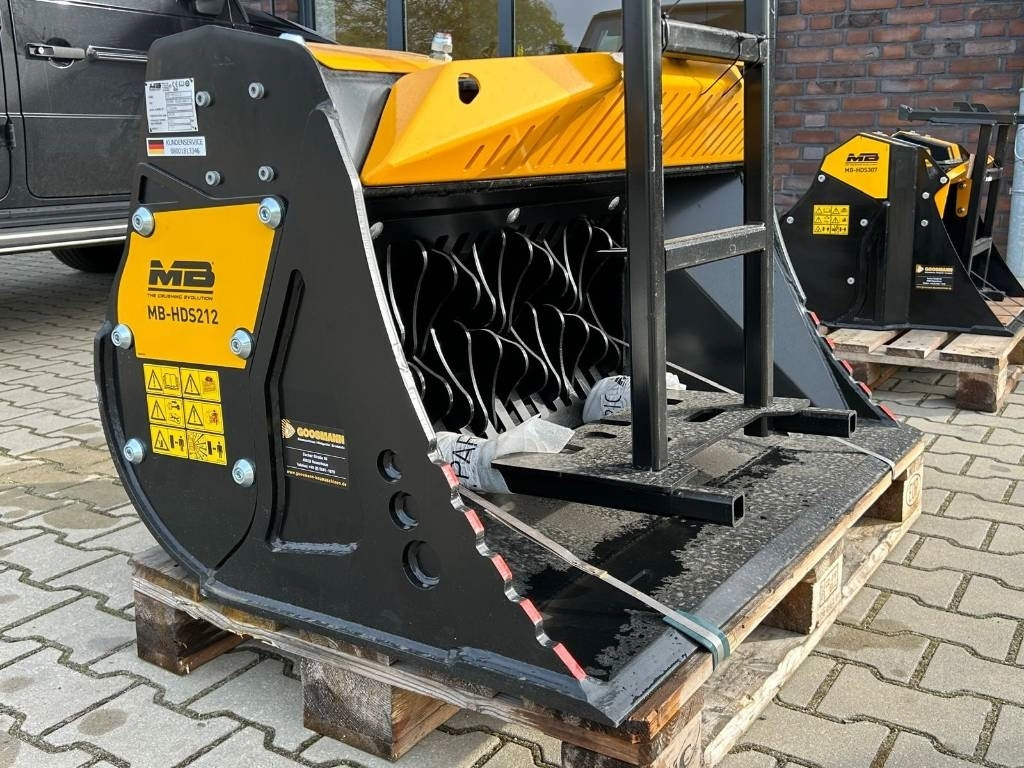 MB Crusher HDS 212 - Excavator bucket: picture 2 MB Crusher HDS 212 - Excavator bucket: picture 2
