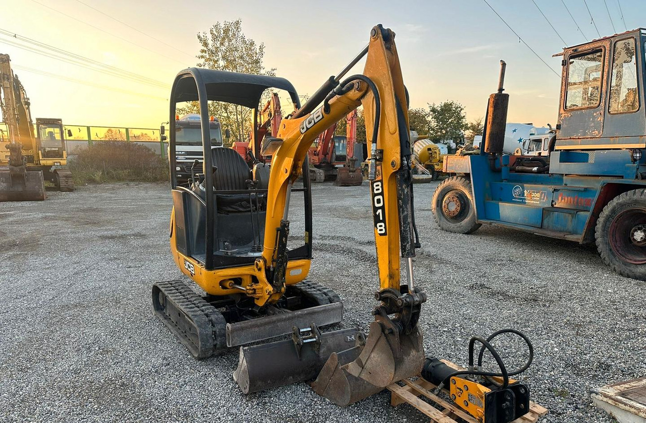 Mini escavatore Jcb 18 quintali - Mini excavator: picture 4 Mini escavatore Jcb 18 quintali - Mini excavator: picture 4