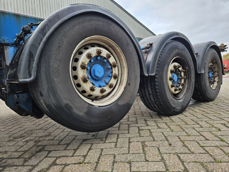 Container transporter/ Swap body semi-trailer D-Tec UL 9401 - Multichassis: picture 8