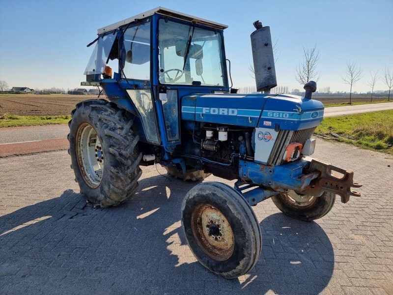 Ford 5610 - Farm tractor: picture 2 Ford 5610 - Farm tractor: picture 2