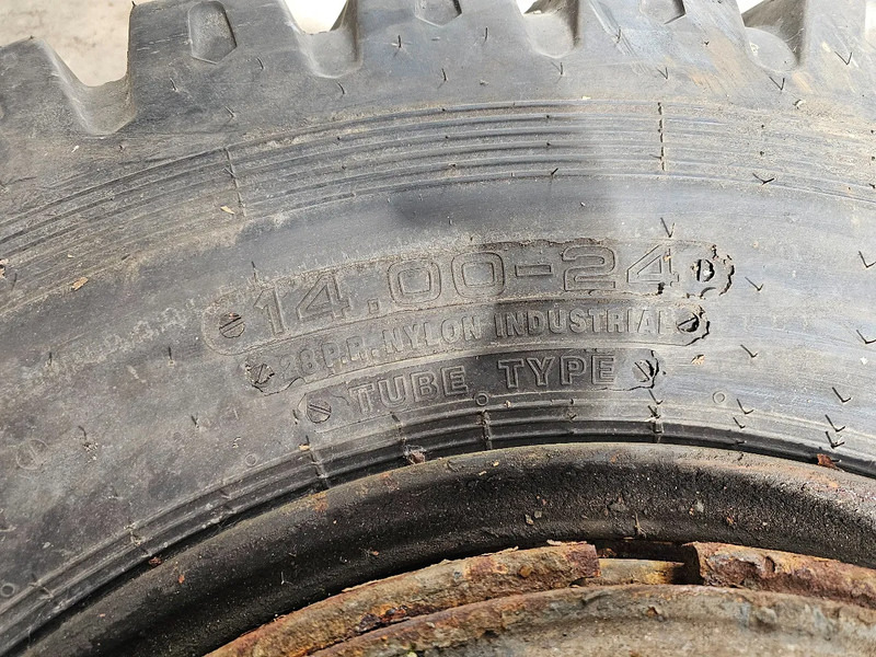 Tire for Truck Grip Master 14.00-24: picture 8