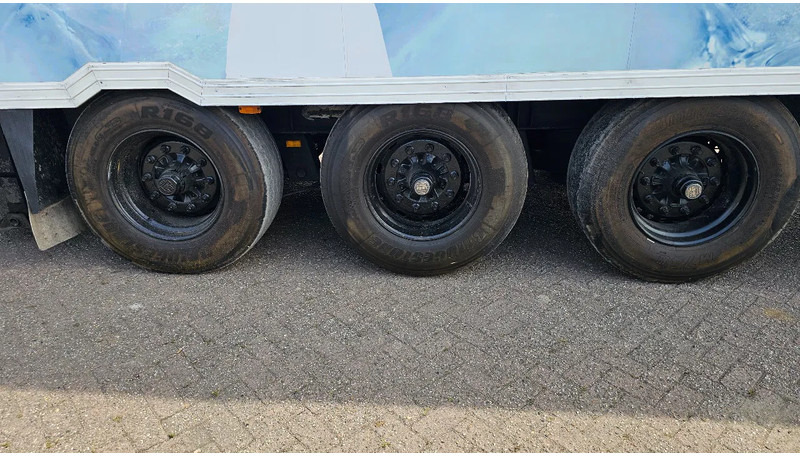 Closed box semi-trailer Jumbo DO 270.V1 - MOVING FLOOR: picture 10