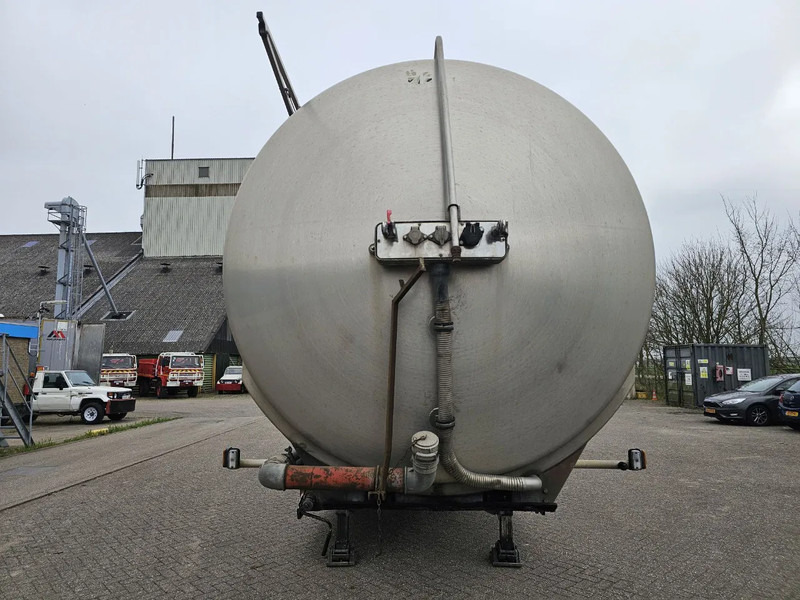 Tank semi-trailer Magyar RVS - INOX - 38.5 M3- 7 Comp.: picture 11 Tank semi-trailer Magyar RVS - INOX - 38.5 M3- 7 Comp.: picture 11