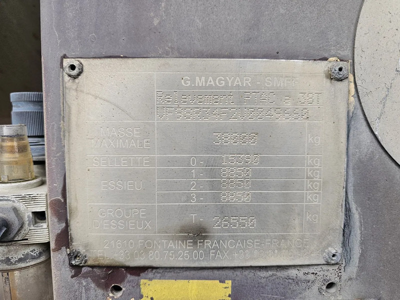 Tank semi-trailer Magyar RVS - INOX - 38.5 M3- 7 Comp.: picture 13 Tank semi-trailer Magyar RVS - INOX - 38.5 M3- 7 Comp.: picture 13