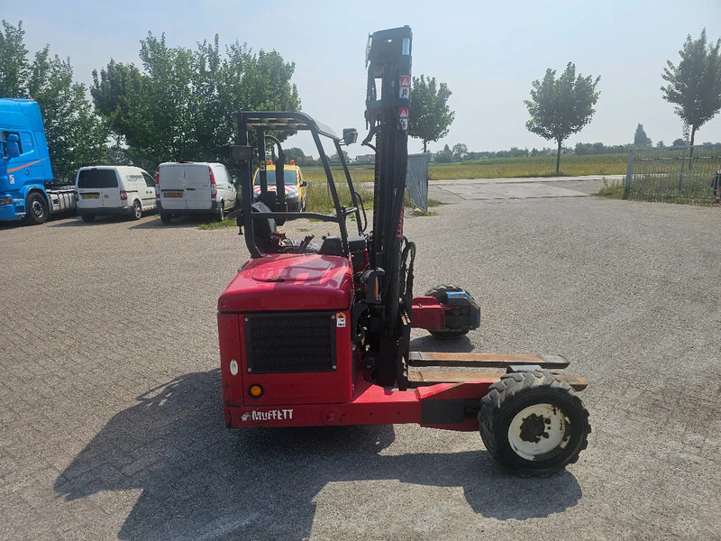 Moffett M4 20.4 RE4-45-1200-900 - Forklift: picture 4 Moffett M4 20.4 RE4-45-1200-900 - Forklift: picture 4