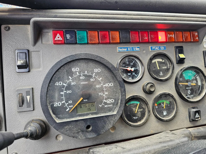 Fire truck Renault M210 Arbois 3500L: picture 13