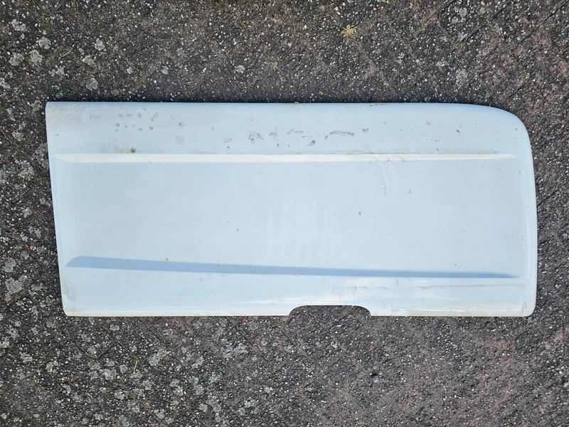 MAN Zij panneel 81.41680.0074 - Spare parts for Truck: picture 1 MAN Zij panneel 81.41680.0074 - Spare parts for Truck: picture 1