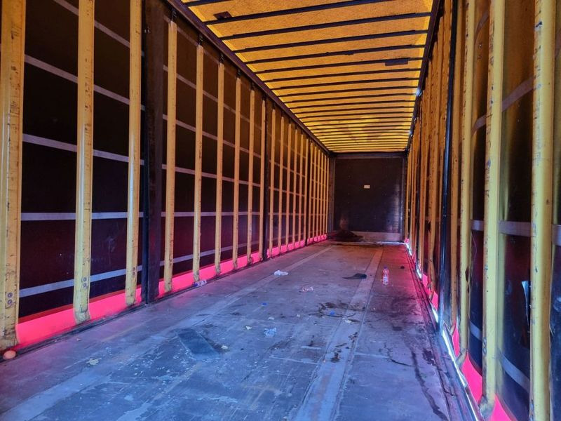 Curtainsider semi-trailer Van Hool BPW - DRUM: picture 7