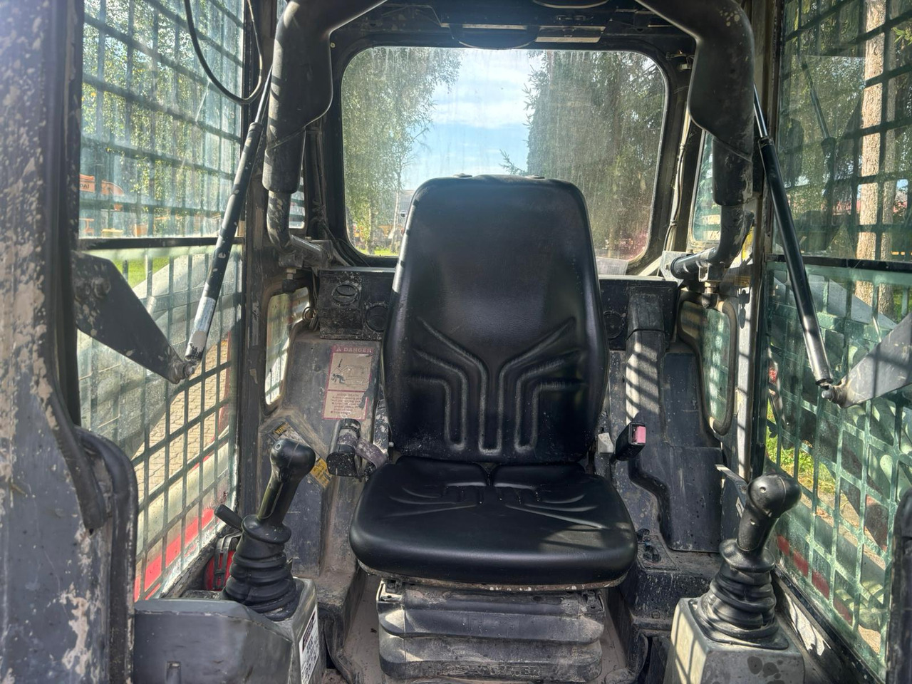TAKEUCHI TL 230 on lease TAKEUCHI TL 230: picture 11