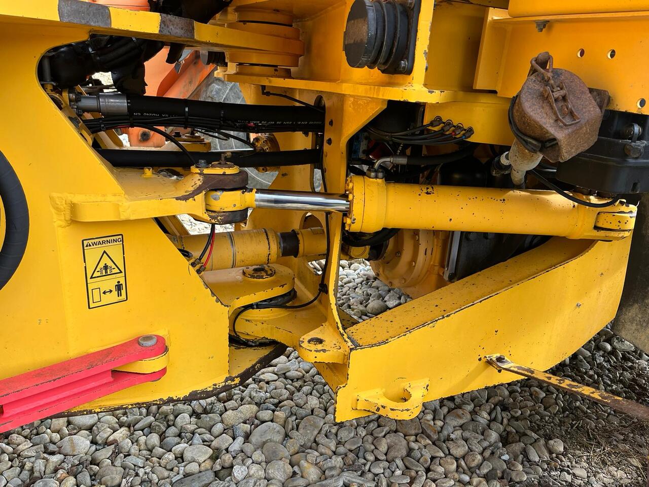 Wheel loader VOLVO L 180 E: picture 10
