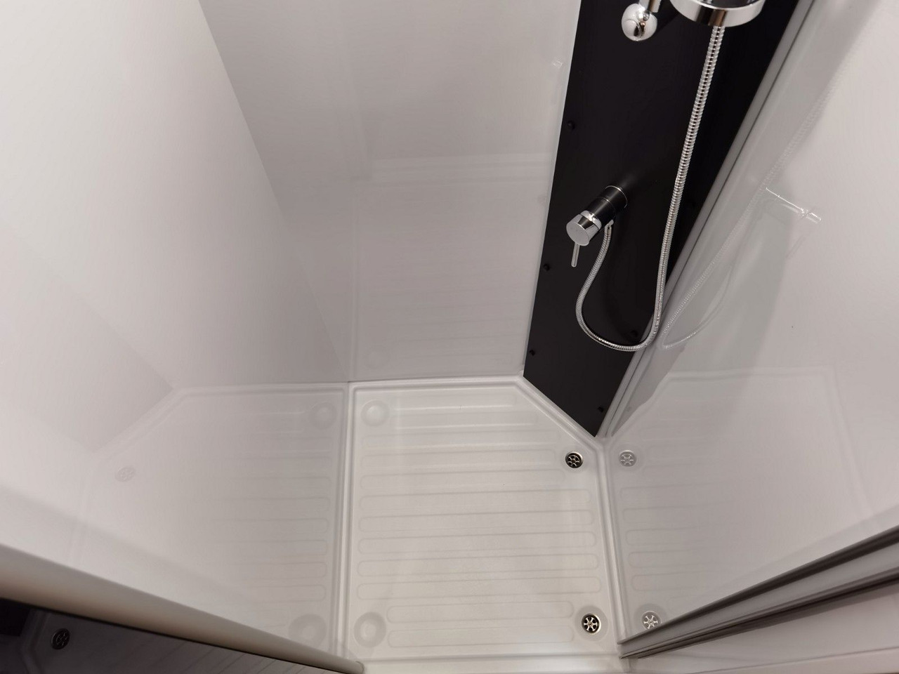 Semi-integrated motorhome Chausson 640 ULTIMATE / -2026- / 140PS-8G. / XXL- HUBBETT: picture 25 Semi-integrated motorhome Chausson 640 ULTIMATE / -2026- / 140PS-8G. / XXL- HUBBETT: picture 25