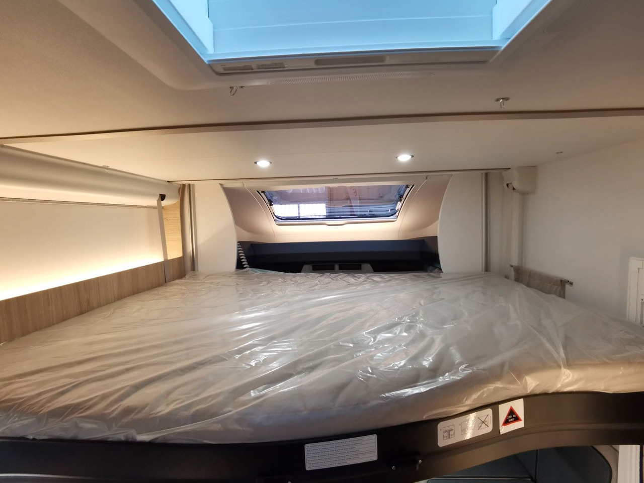 Chausson 797 TITANIUM / - 2026 - / EINZELBETTEN & HUBBETT on lease Chausson 797 TITANIUM / - 2026 - / EINZELBETTEN & HUBBETT: picture 20