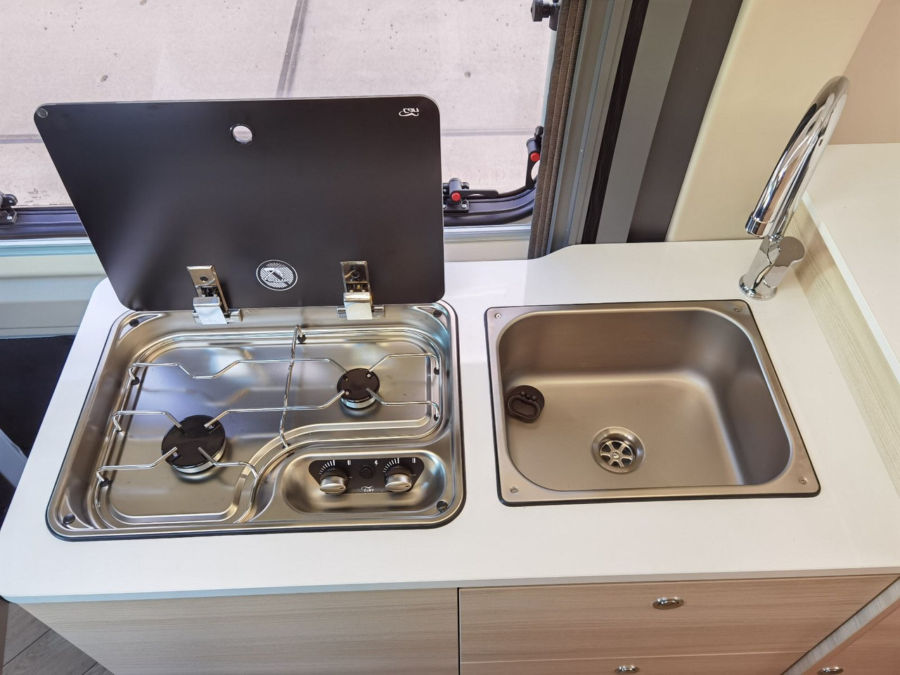 Chausson V697 FIRST LINE / - 2025 - /140PS / EINZELBETTEN Chausson V697 FIRST LINE / - 2025 - /140PS / EINZELBETTEN on lease Chausson V697 FIRST LINE / - 2025 - /140PS / EINZELBETTEN Chausson V697 FIRST LINE / - 2025 - /140PS / EINZELBETTEN: picture 14